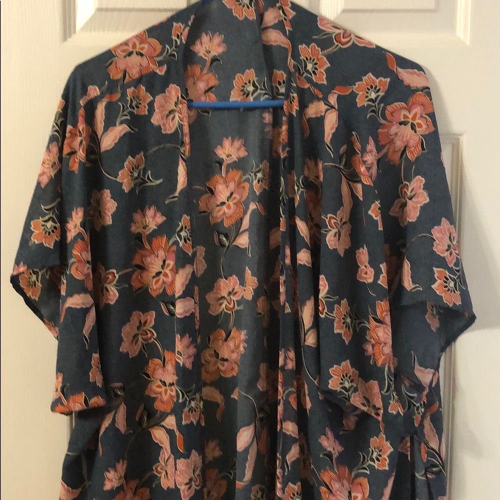 Maurices floral kimono